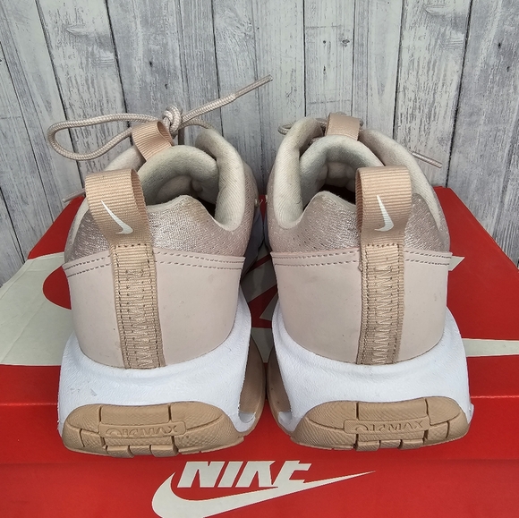 Nike Air Max INTRLNK Lite Women's 9 - Picture 4 of 9